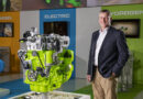 JCB expose son moteur à combustion à Hydrogène qui « s’appuie sur la technologie et les composants des moteurs diesel », au salon Conexpo